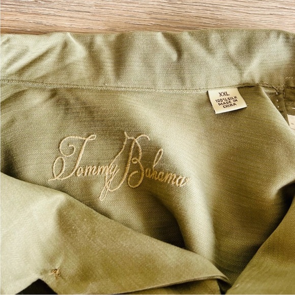 TOMMY BAHAMA White Green Patterned Button Down Shirt Size XXL - Picture 5 of 7